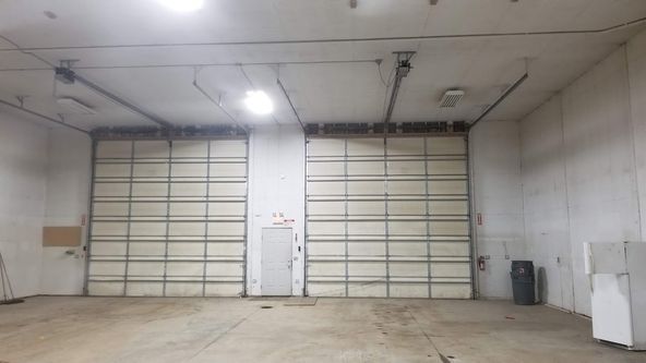 RJ Corman-5,000 SQ FT Shop On 10 Acres With Office Trailer : 6011 138th Ave NW, Williston, ND 58801